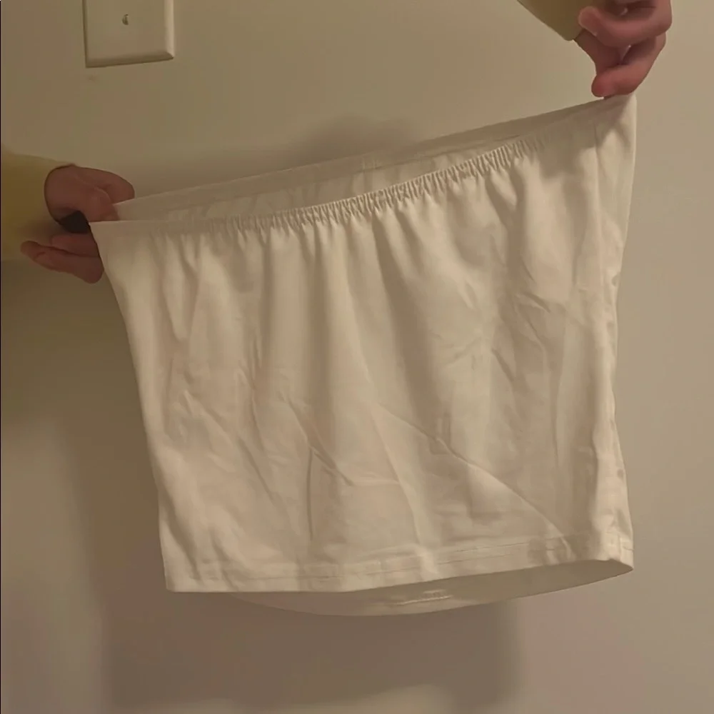 Size Small tube top from shein - Picture 3 of 3